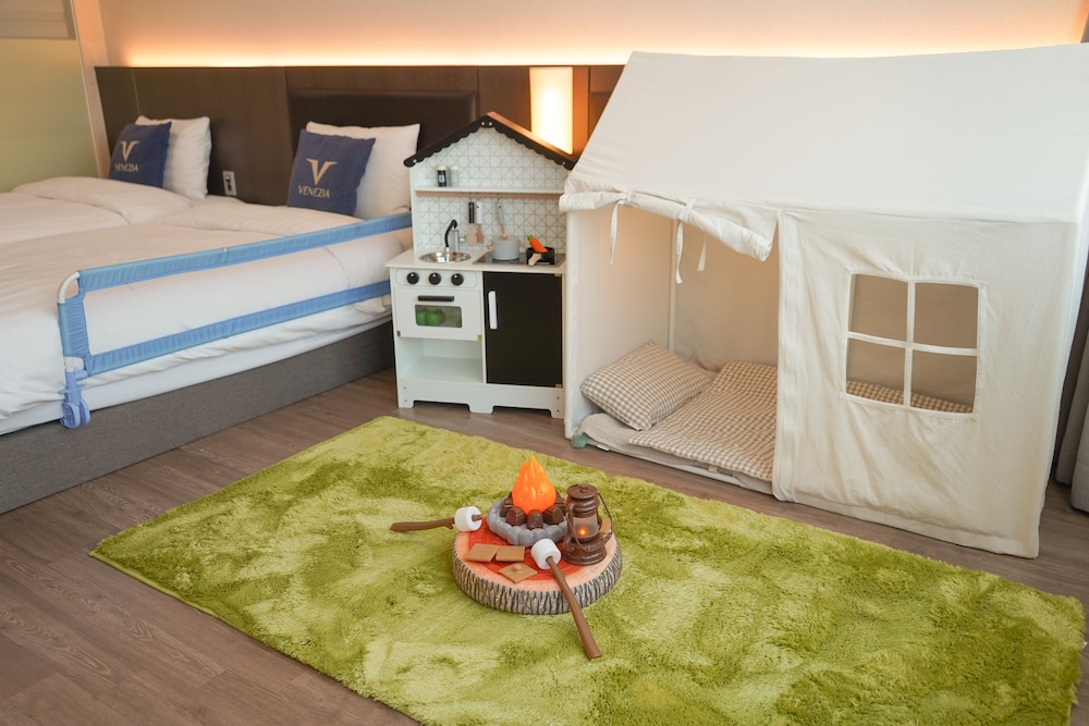 Superior Kids Twin Room, Partial Ocean View