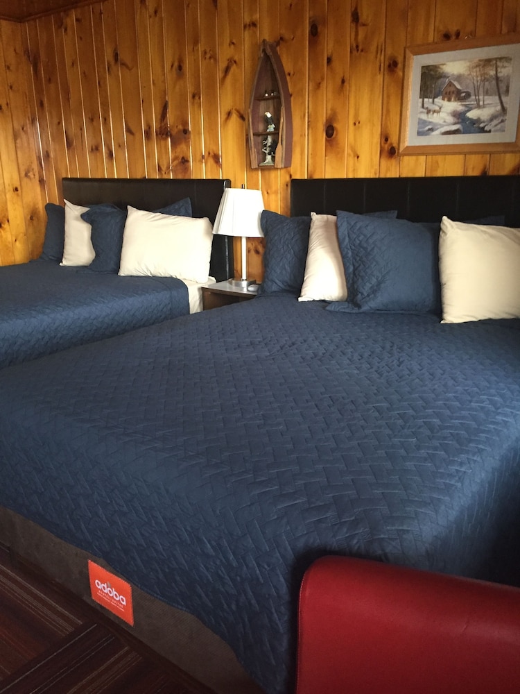 Cabin, 2 Queen Beds photo 1