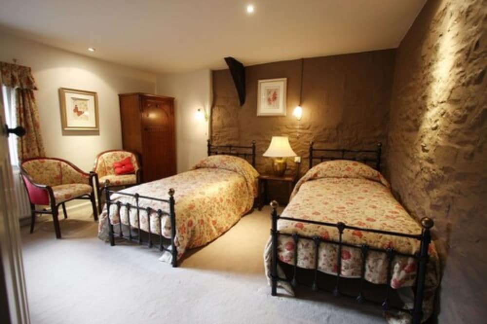 Twin Room (Widecombe)