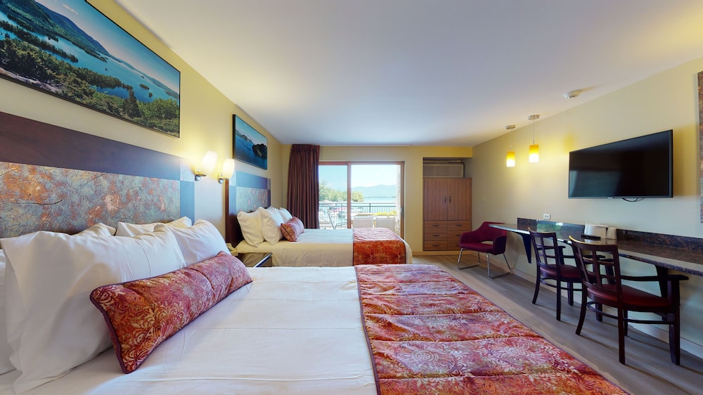 Superior Room, 2 Queen Beds, Terrace, Lakeside photo 2
