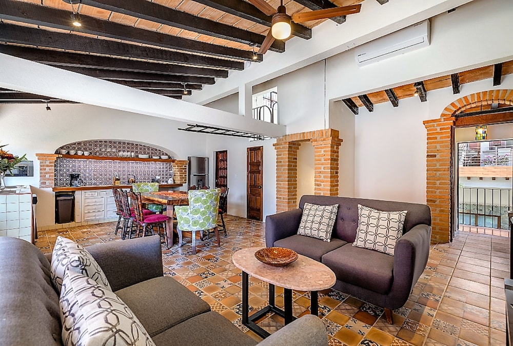 Deluxe Townhome, 2 Bedrooms