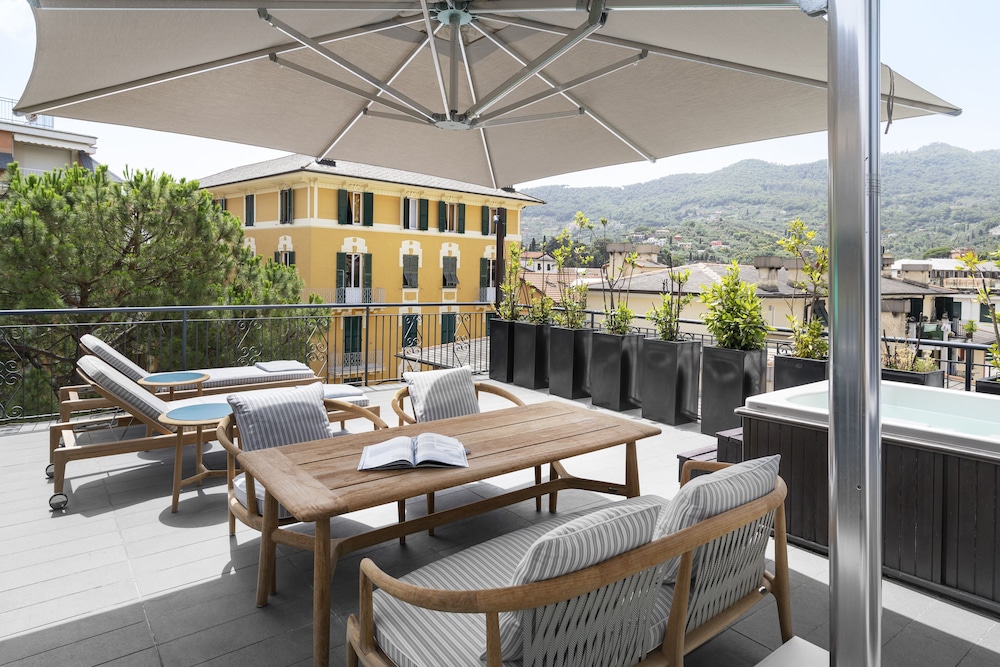 Premium Suite - Photo 3