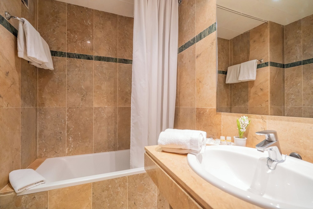 Superior Double Room, Street View photo 3
