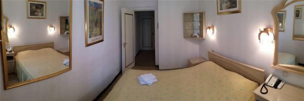 Deluxe Room photo 1