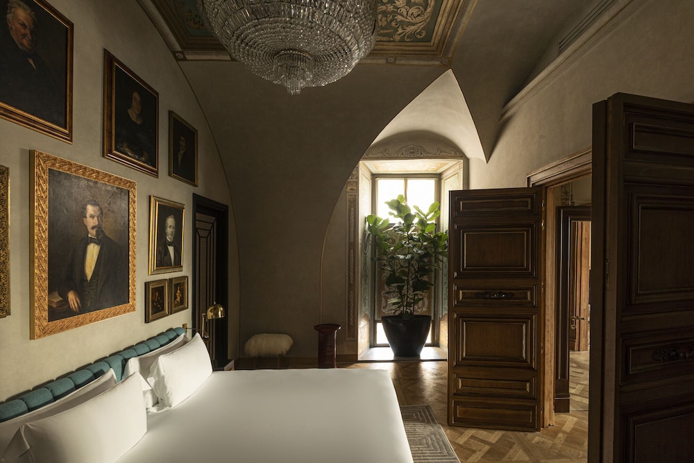Signature Suite photo 2