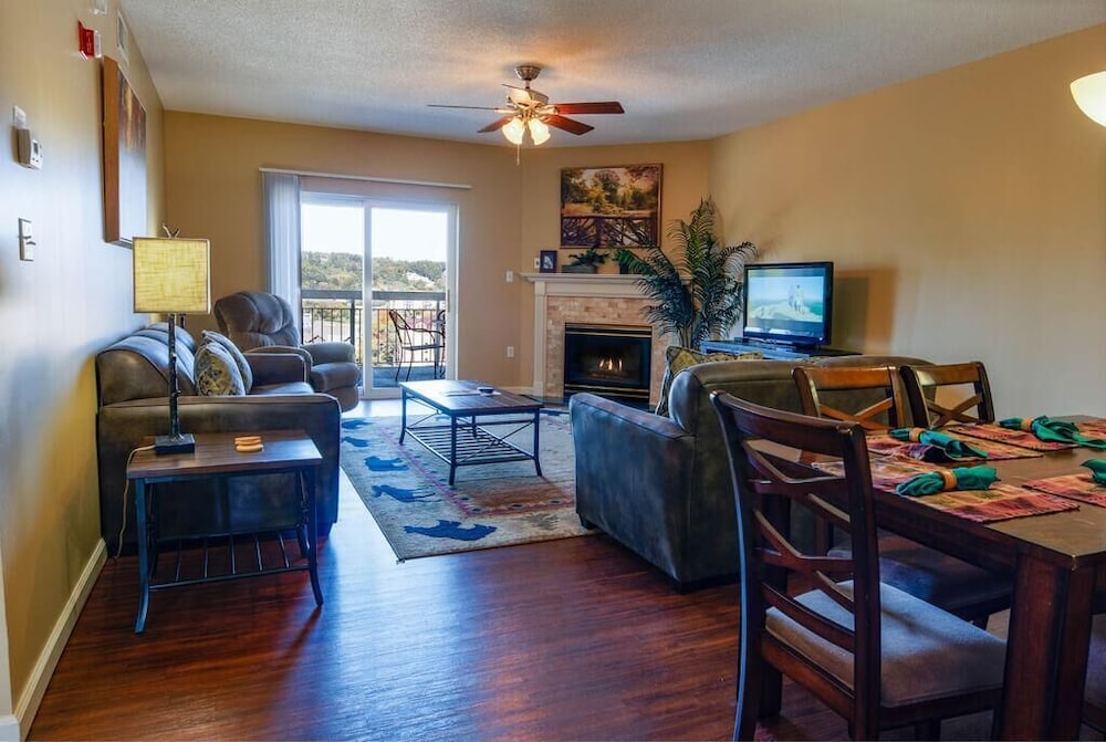 Condo, Multiple Beds (Whispering Pines 234)
