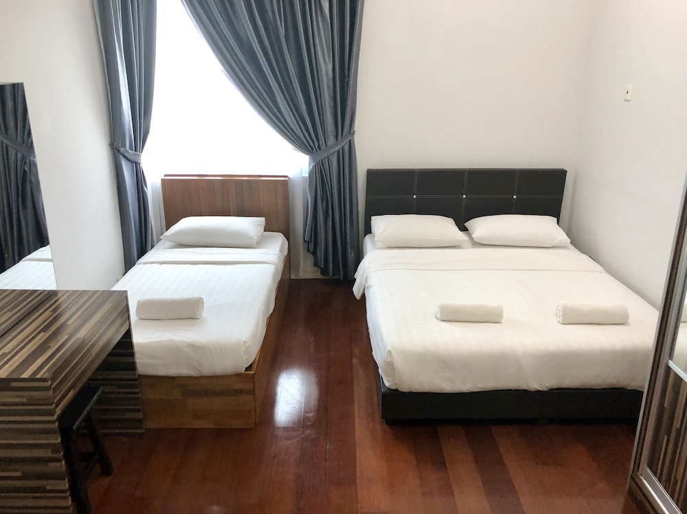 Apartment, 2 Bedrooms, Balcony, City View