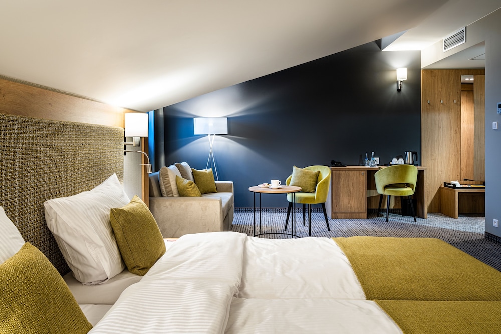 Superior Double or Twin Room - Photo 4