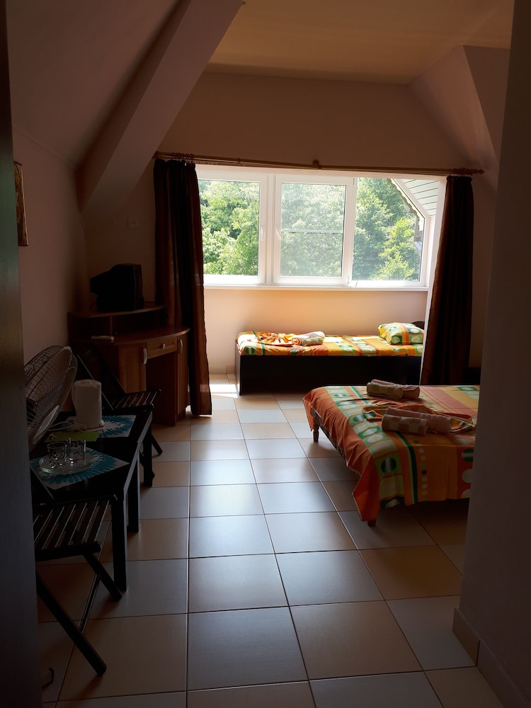 Double Room (Plus) photo 2