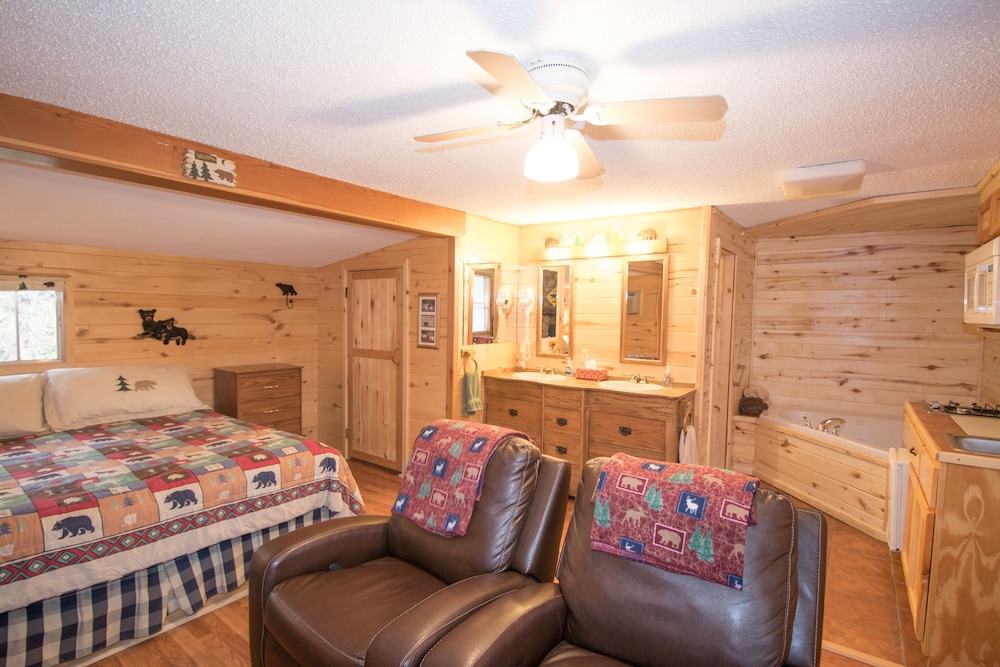 Cabin 14, Romantic Studio photo 2