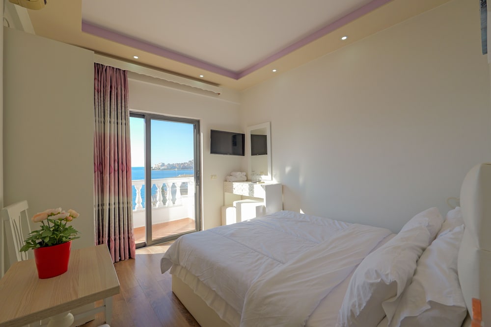Triple Room with Sea View photo 3