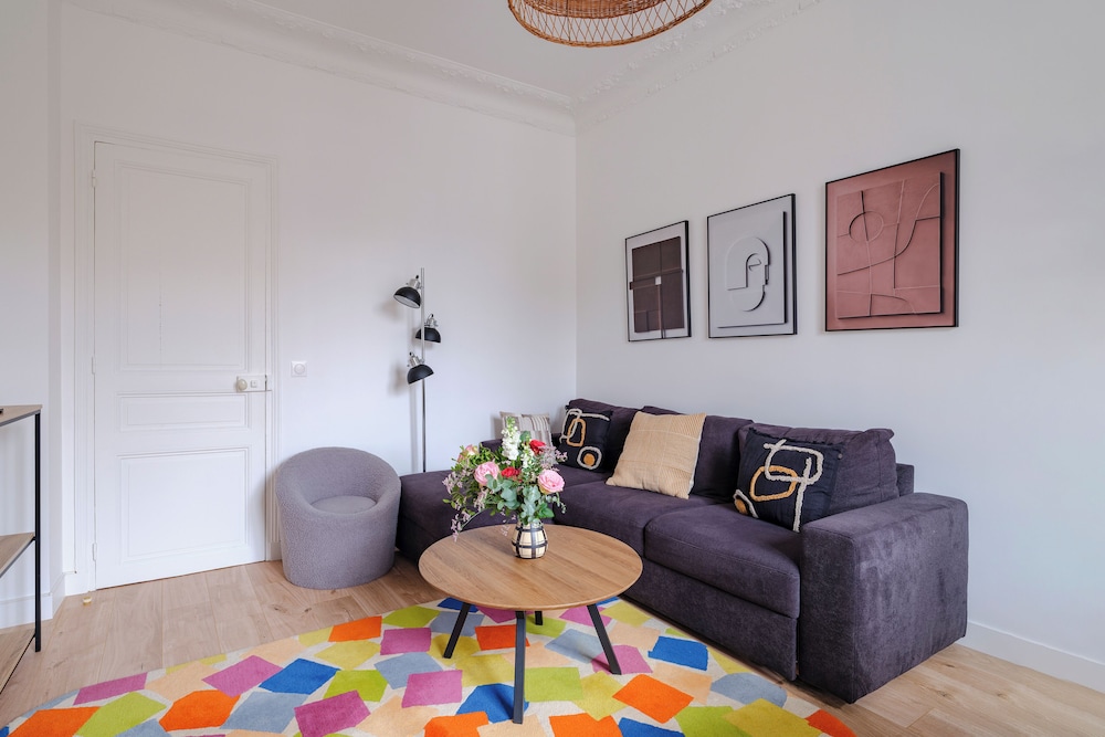 Apartment photo 2