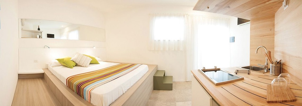 Standard Double Room photo 2