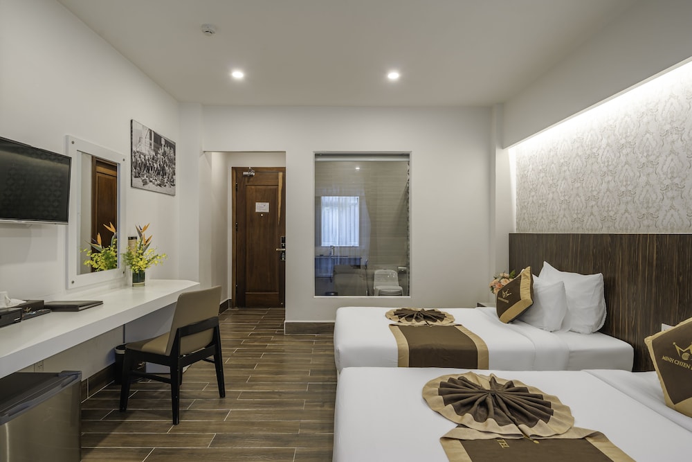 Premium Twin Room - Photo 7