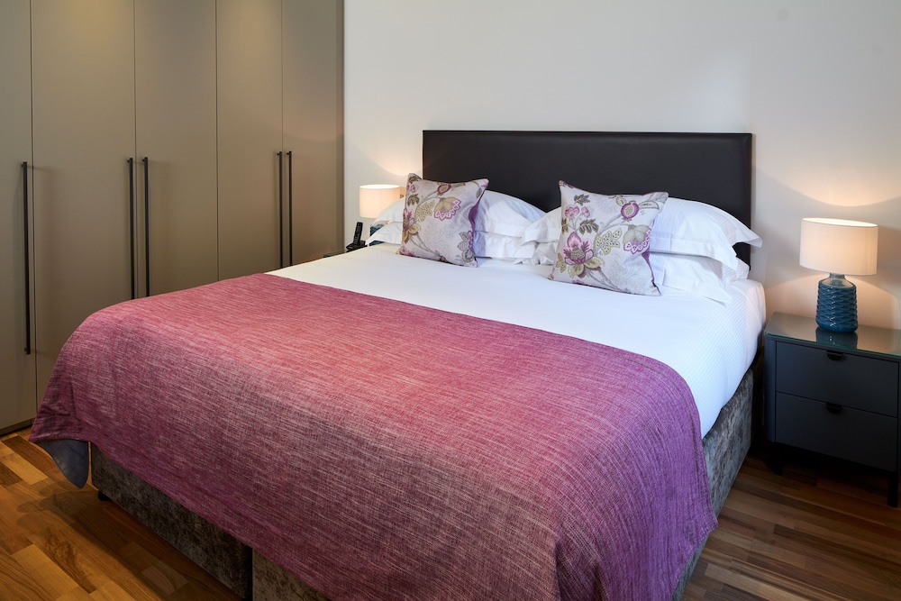 Luxury Open Plan Apartment photo 3