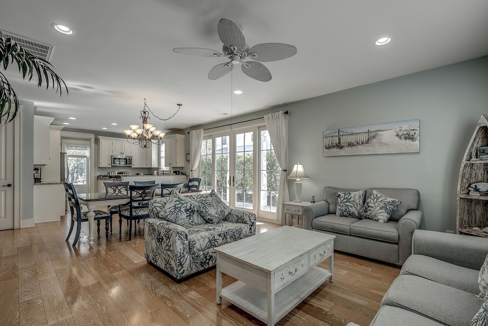 536OM Waccamaw Four Bedroom House photo 2