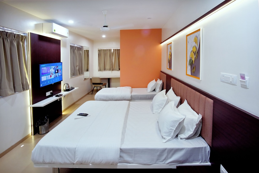 Deluxe Triple Room photo 1
