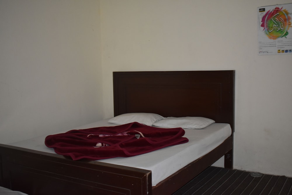 Basic Triple Room