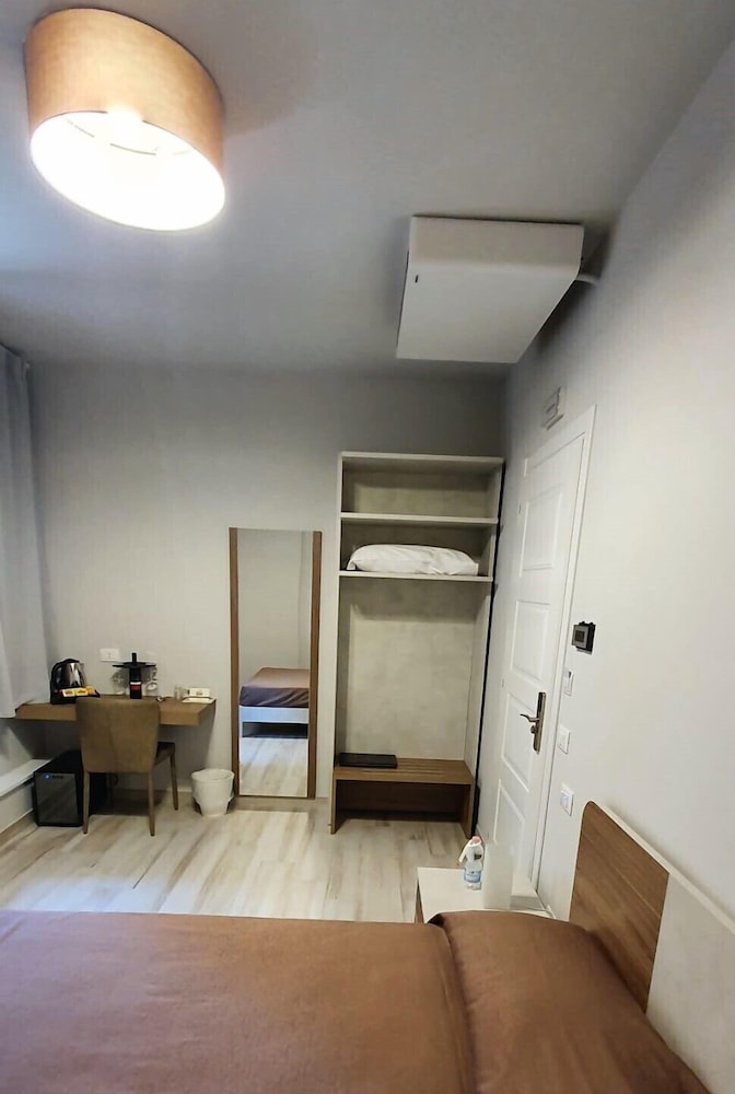 Classic Room - Photo 9