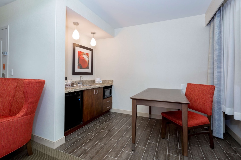 Suite, 1 King Bed with Sofa bed, Non Smoking photo 1