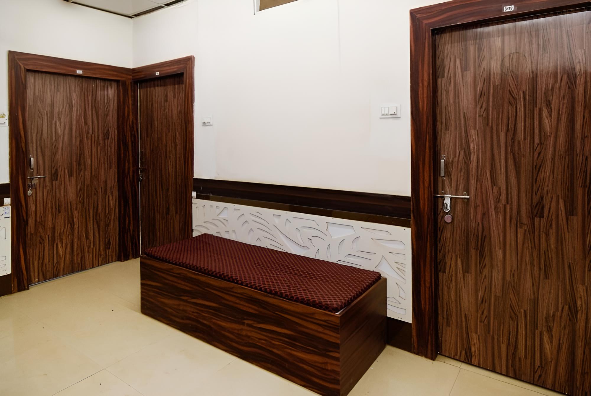 Deluxe Double Room photo 3