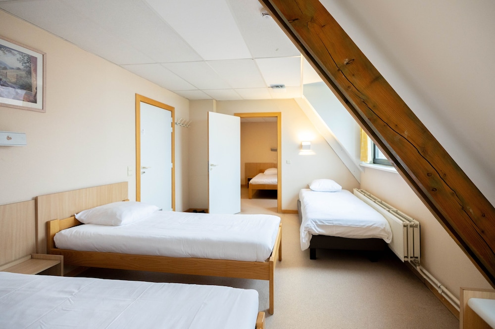 Basic Quadruple Room photo 1