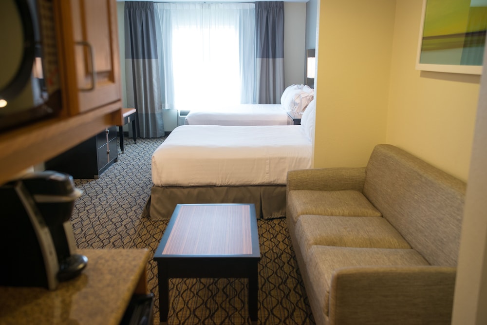Suite, 2 Queen Beds - Photo 5