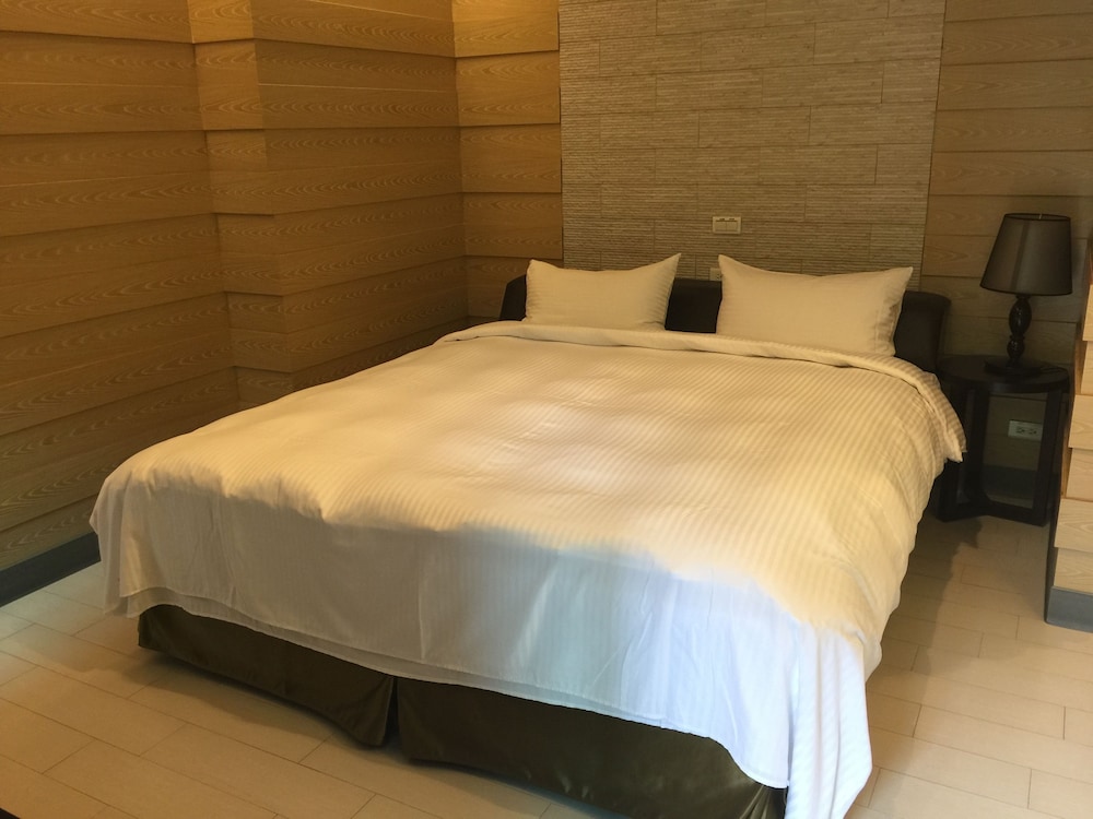 Superior Double or Twin Room, 1 Queen Bed, Non Smoking photo 2