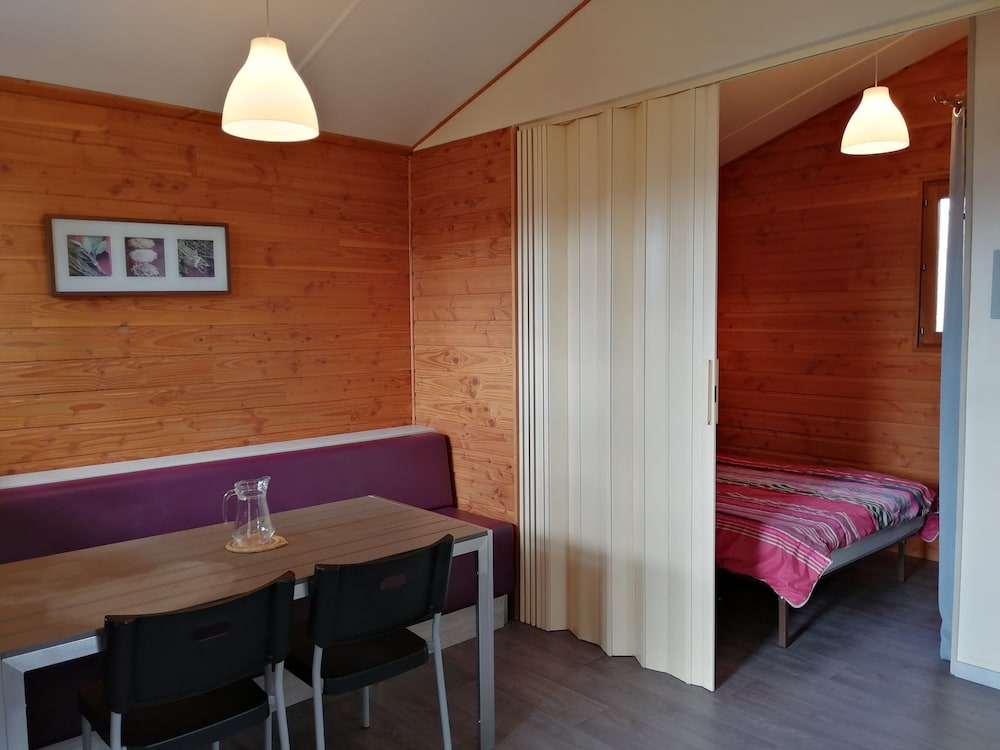 Classic Chalet (4) photo 2