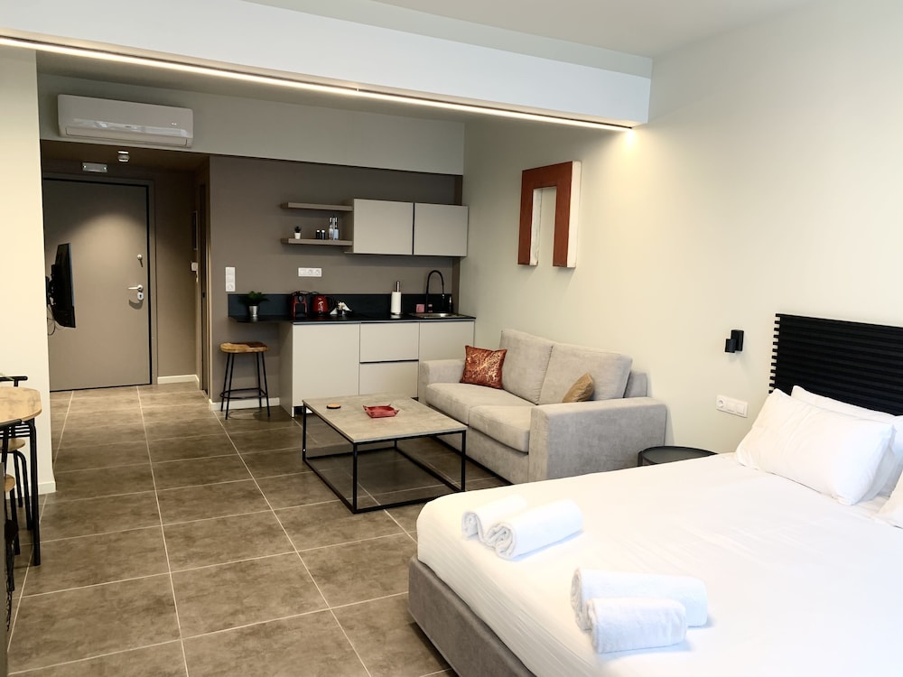 Superior Studio Suite photo 1