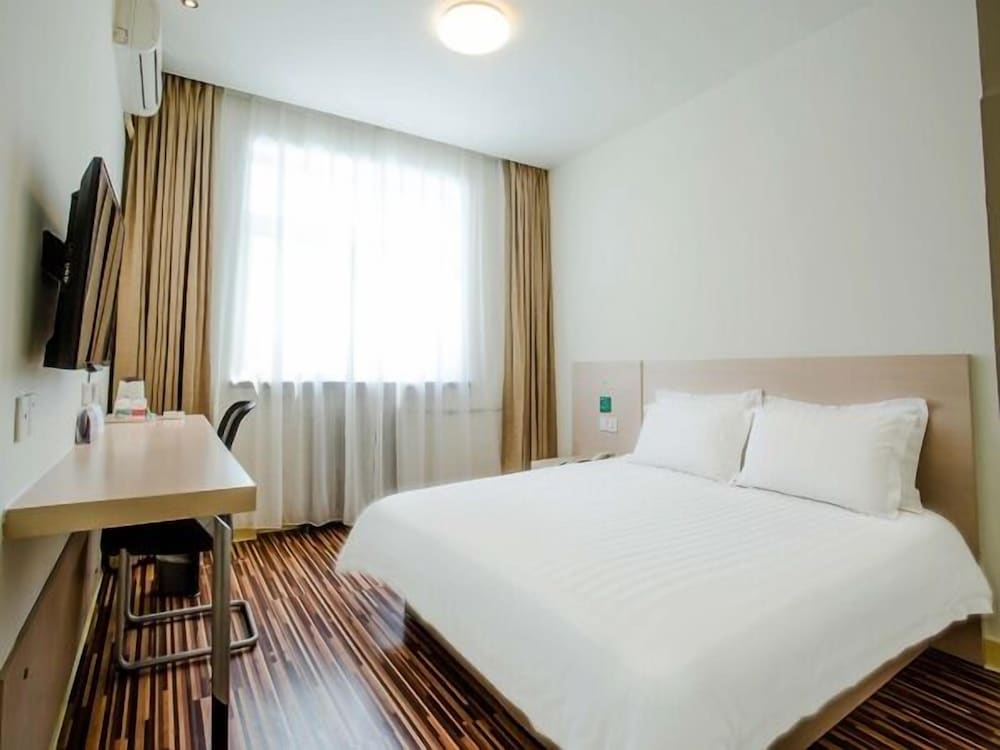 Double Room (B) photo 3