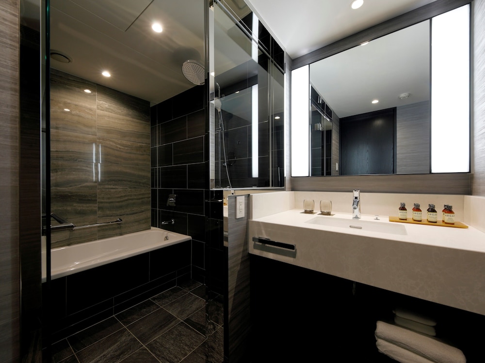 Superior Triple Room, Non Smoking - Photo 6