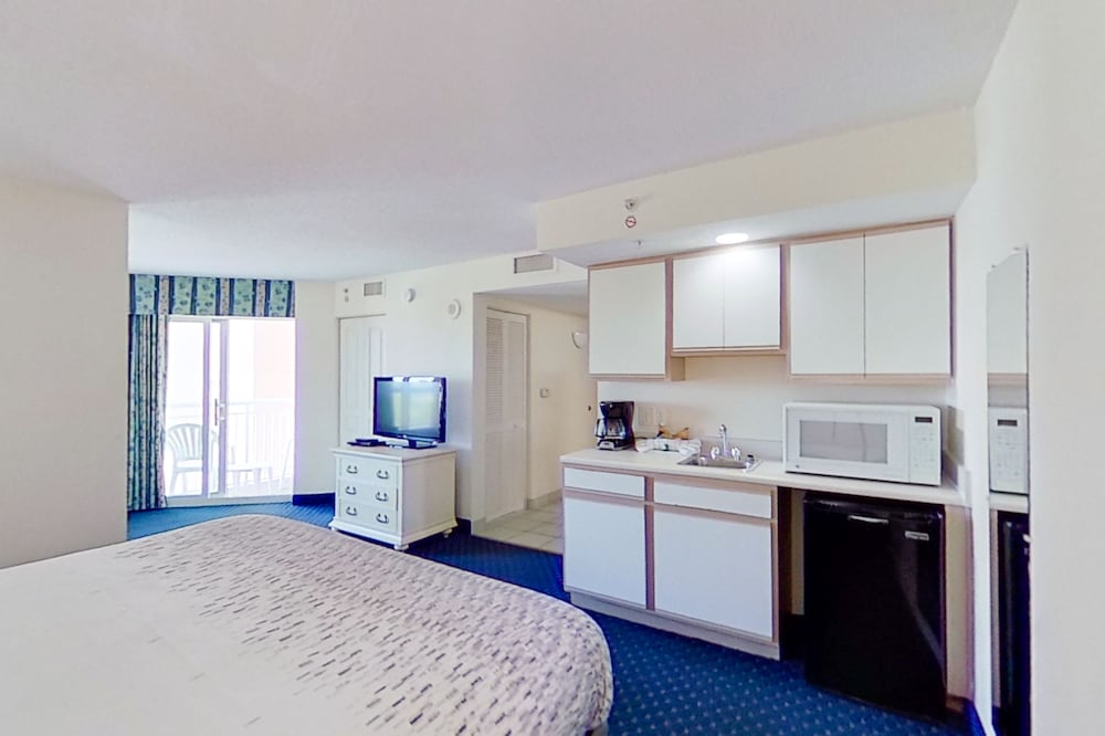 Room (Studio,1 Queen Bed) - Photo 4