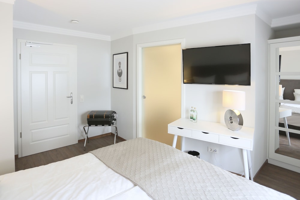 Comfort Double or Twin Room, 1 King Bed photo 2