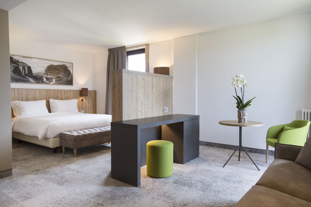 Junior Studio Suite