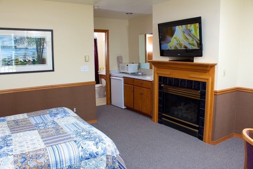 King & Queen Suite, Garden View photo 1