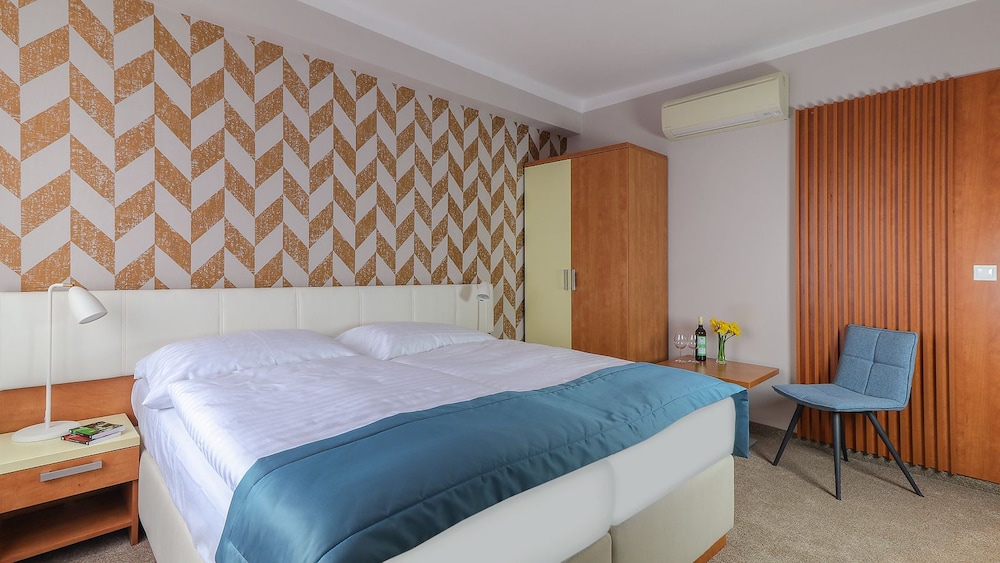 Double Room photo 3