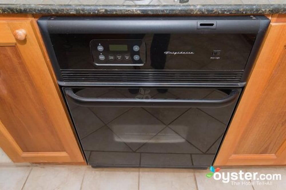 Executive Suite, 1 Bedroom, Kitchen, Marina View