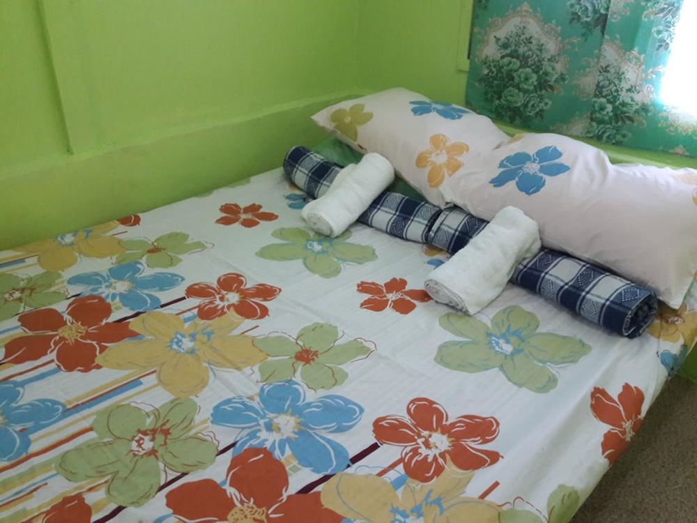 Family Room (1) photo 2