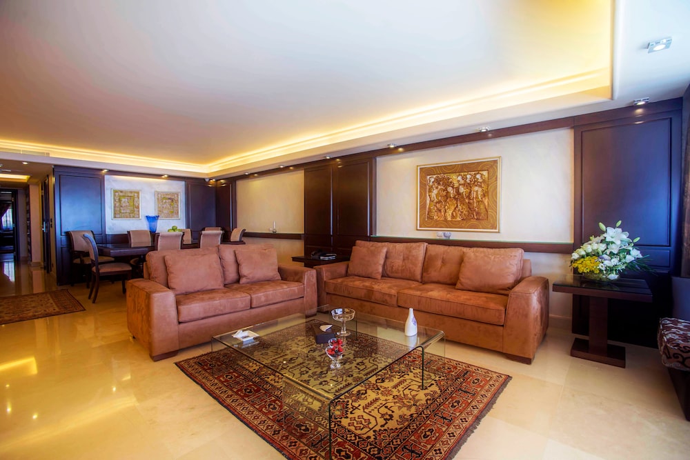 Presidential Suite photo 3