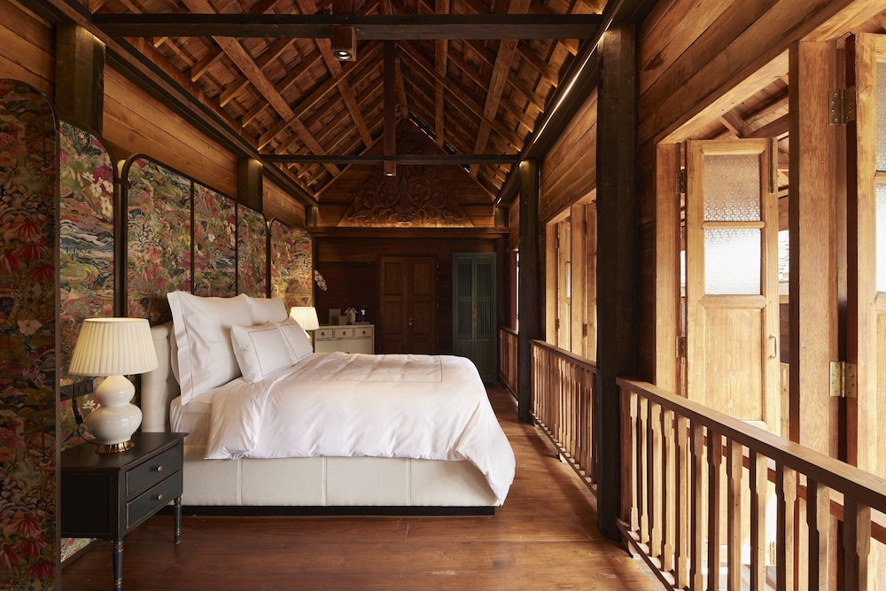 4 Bedroom Golden Teak Villa - Photo 7