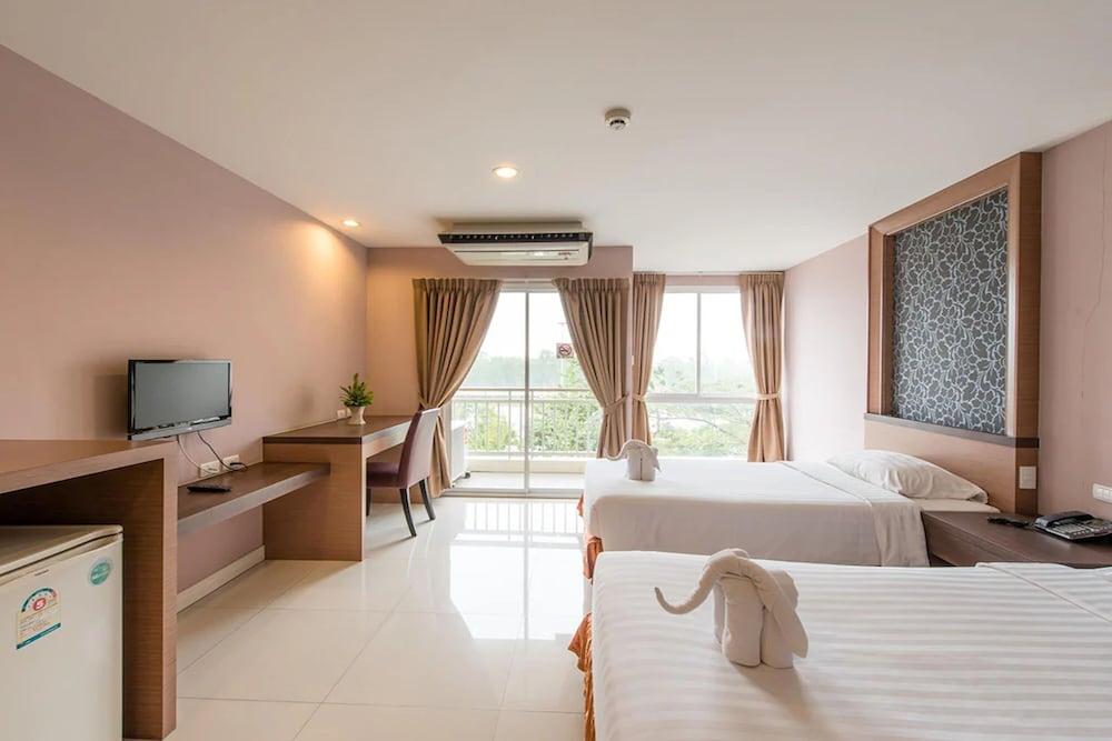 Superior Double or Twin Room - Photo 8