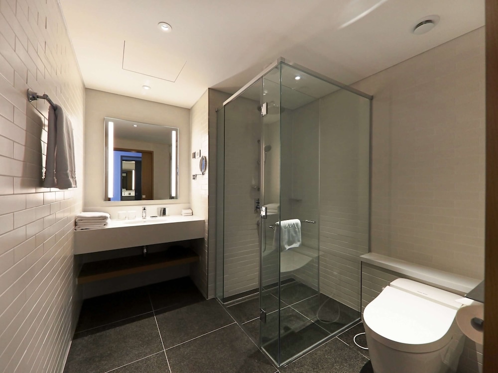 Privilege, Family Room, Multiple Beds - Photo 7