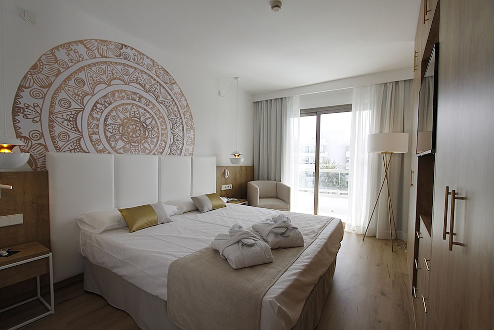 Standard Double Room photo 3