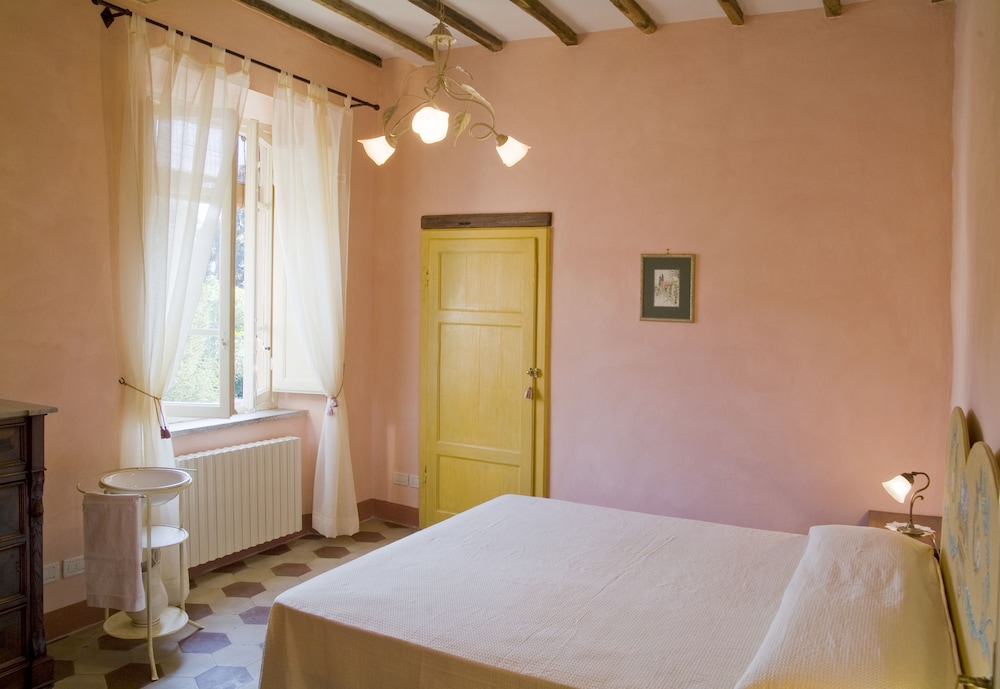 Apartment, 3 Bedrooms, 2 Bathrooms (Mimi) photo 1