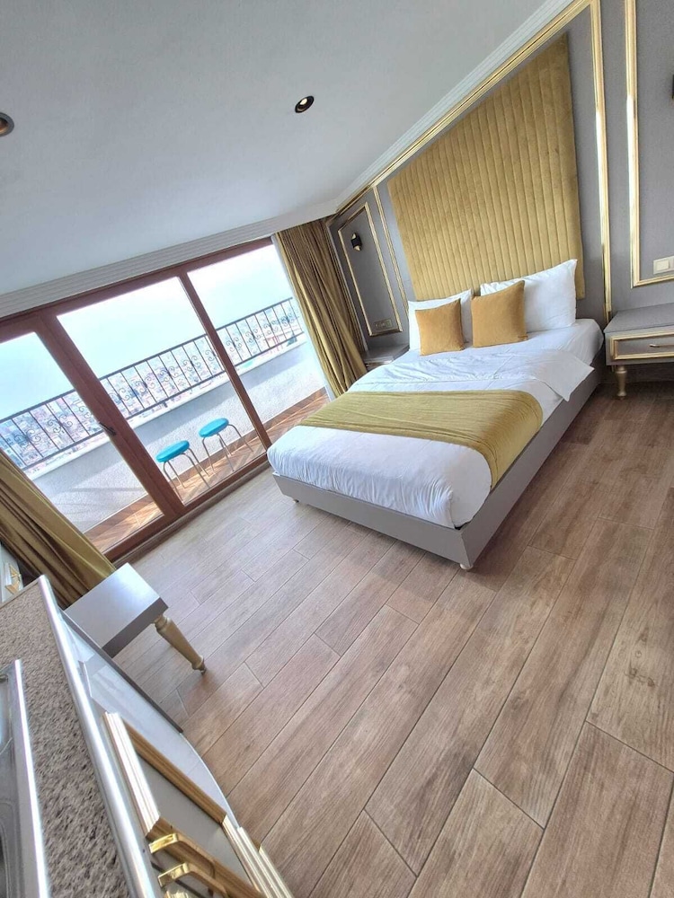 Comfort Studio, Balcony photo 1