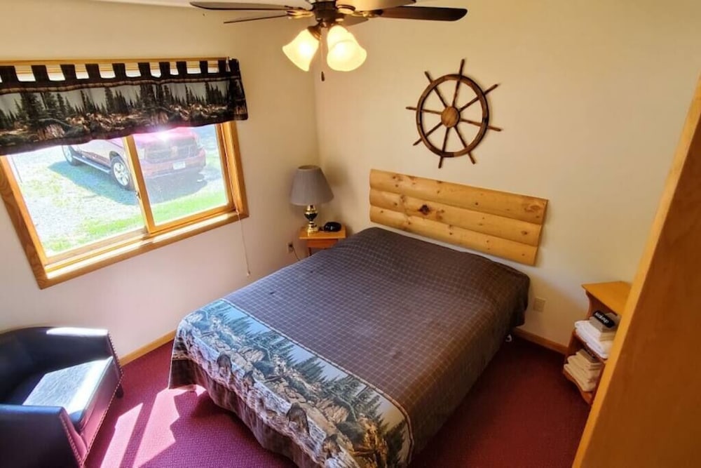 Walleye Villa-2 Bedroom Walleye Villa in Voyageurs National Park photo 3