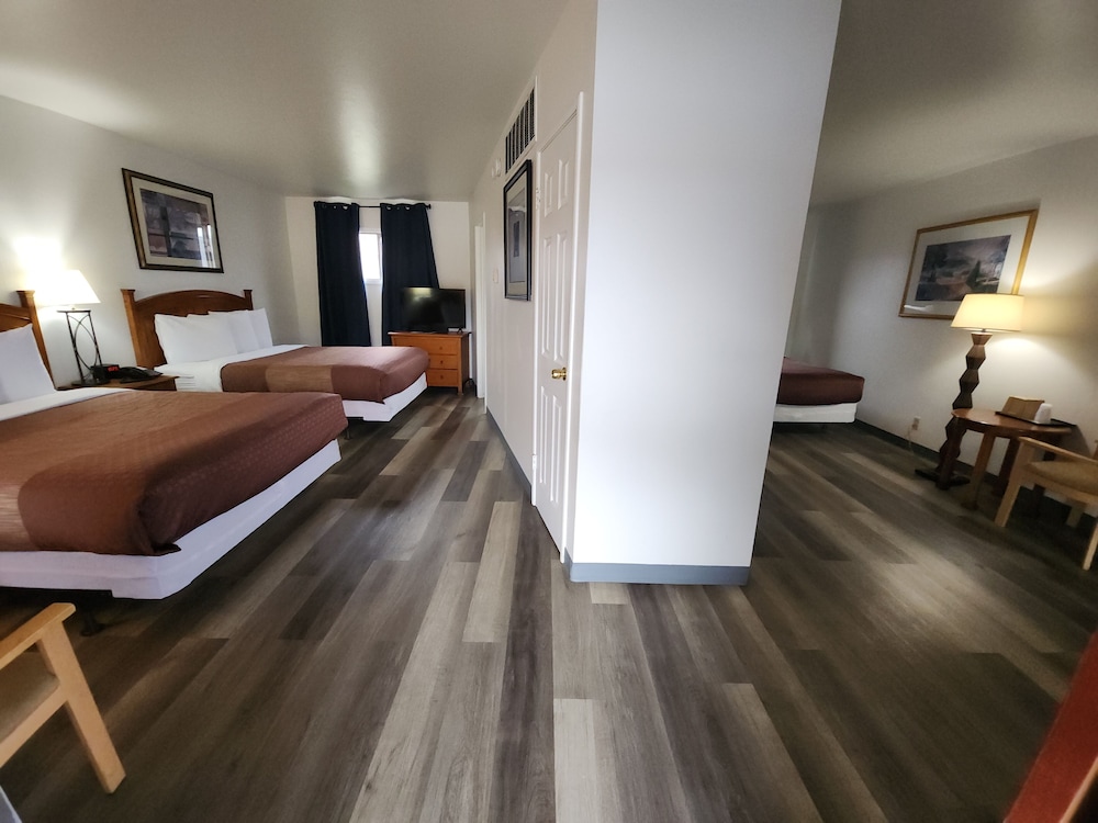 Grand Room photo 1