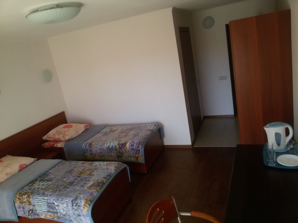 Standard Double or Twin Room photo 2