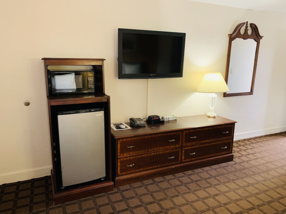 Standard Room, 2 Double Beds, Smoking photo 2